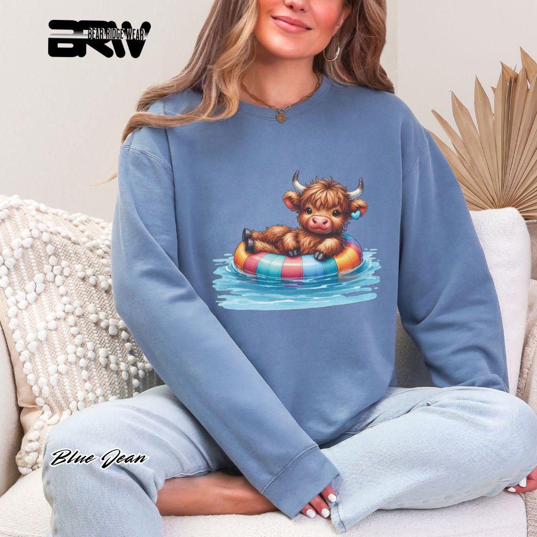 'Highland Cow-Float' Summer Long Sleeve Tee