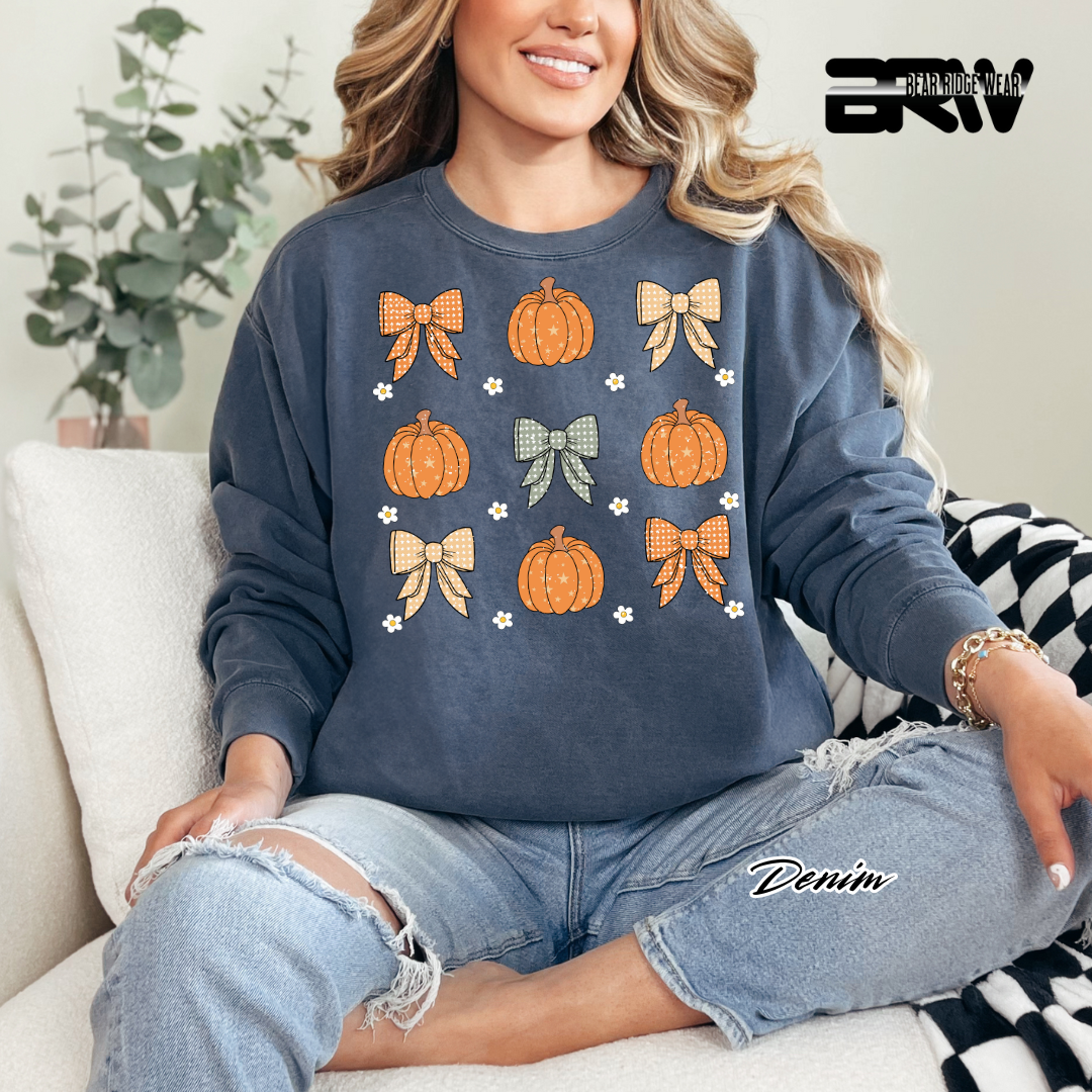 'Pumpkins and bows' Fall Long Sleeve Tee