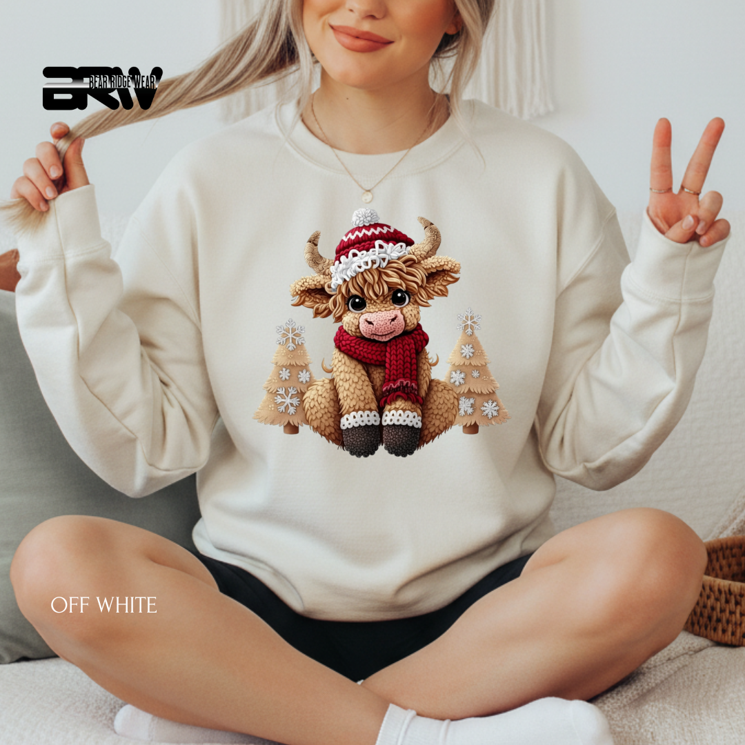 'Highland Cow Yarn' Christmas Crewneck Sweatshirt